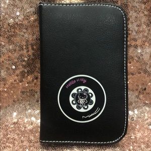 MAC Hello Kitty 7 Piece Travel Brush Set